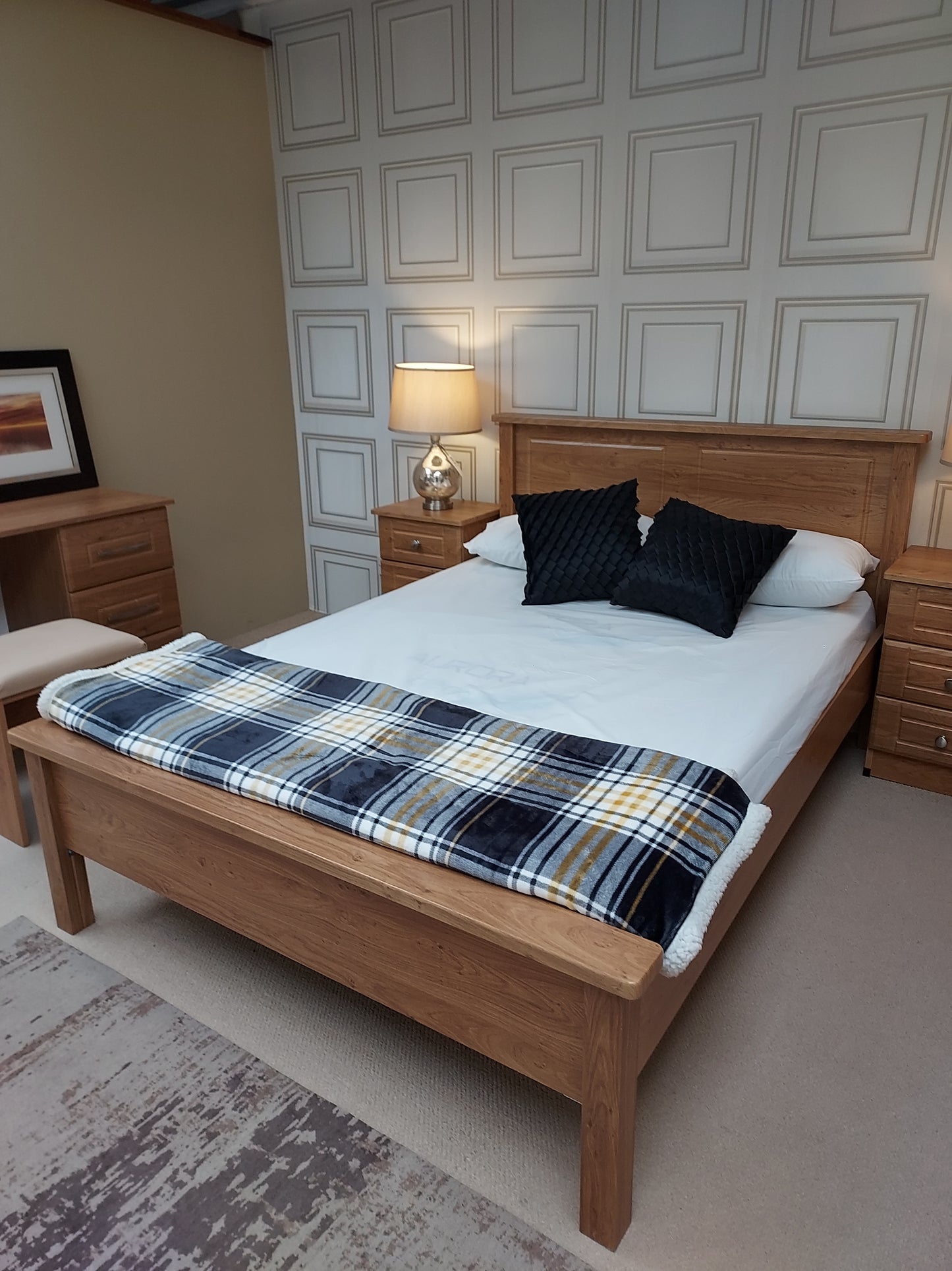Cedar Oak Frame Beds