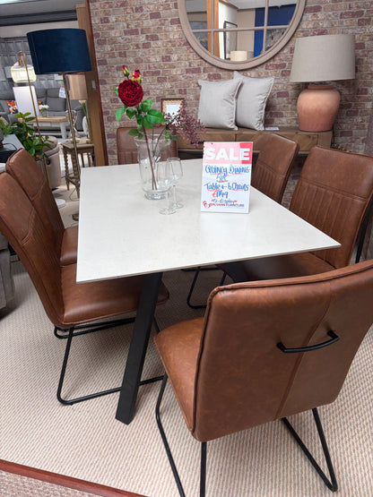 Quincy Dining Table 1600 -Ex -Display
