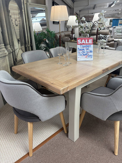 Dunmore Dining Table with Chairs