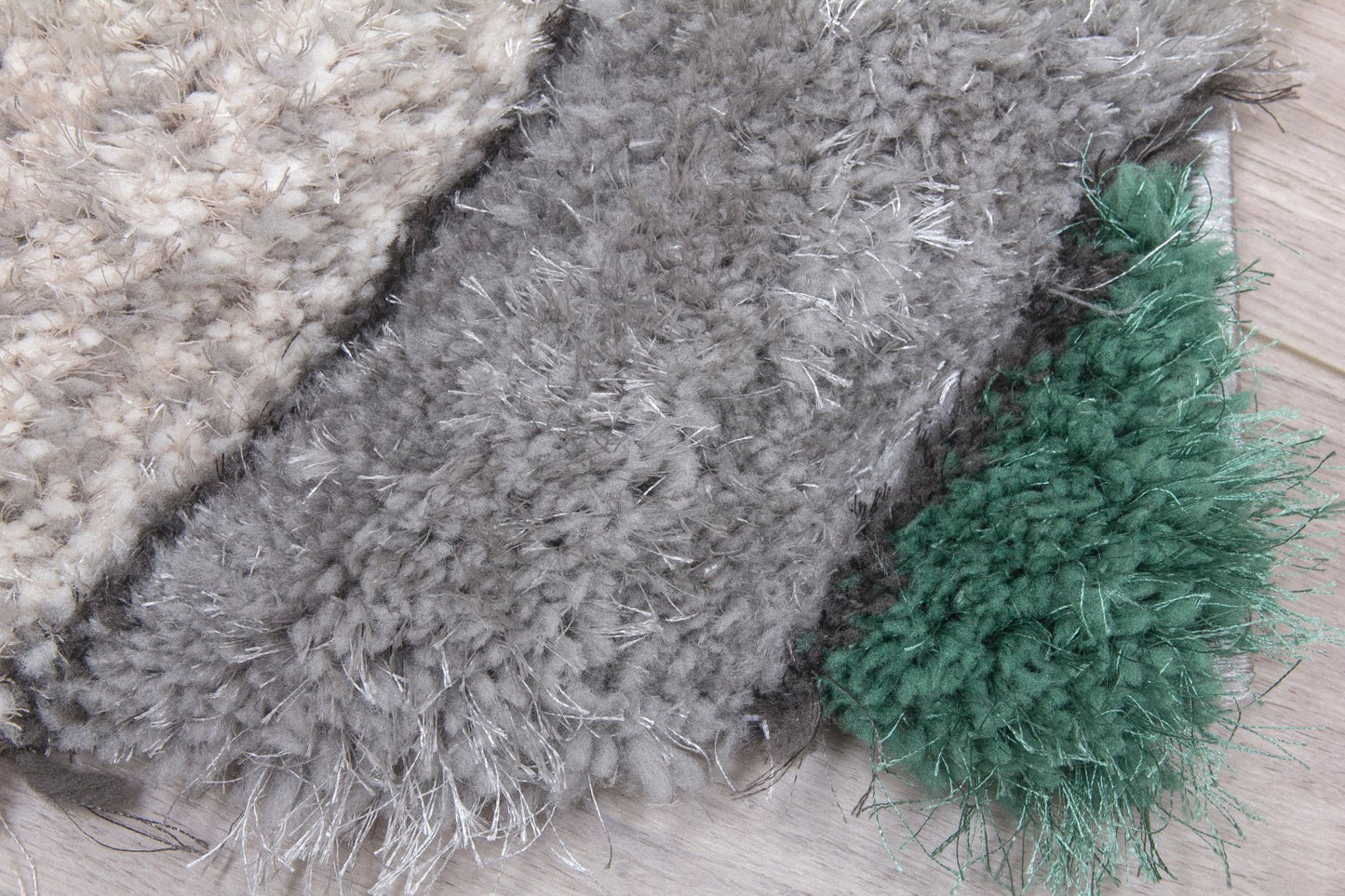 Lush Teardrop Rug Green