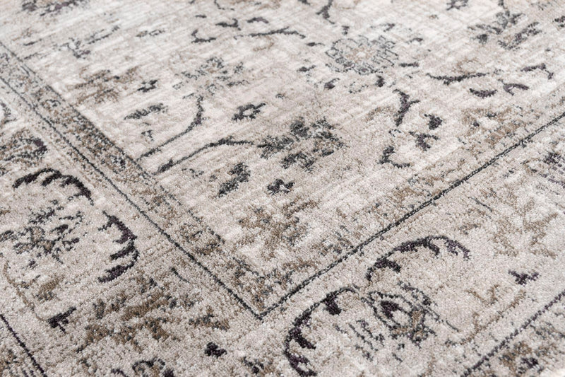 Chic Timeless Beige