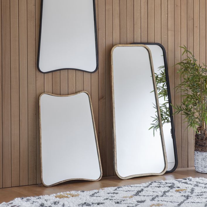 Curve Leaner Black 565x1230mm