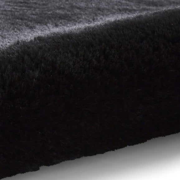Super Lux Rug Black