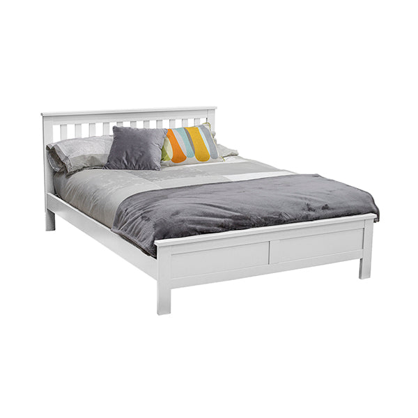 Willbury Bed - 5' White